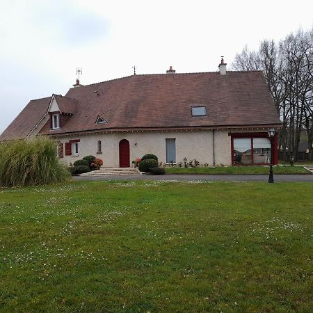 Chez Sally Et Mario Arnage Exterior foto